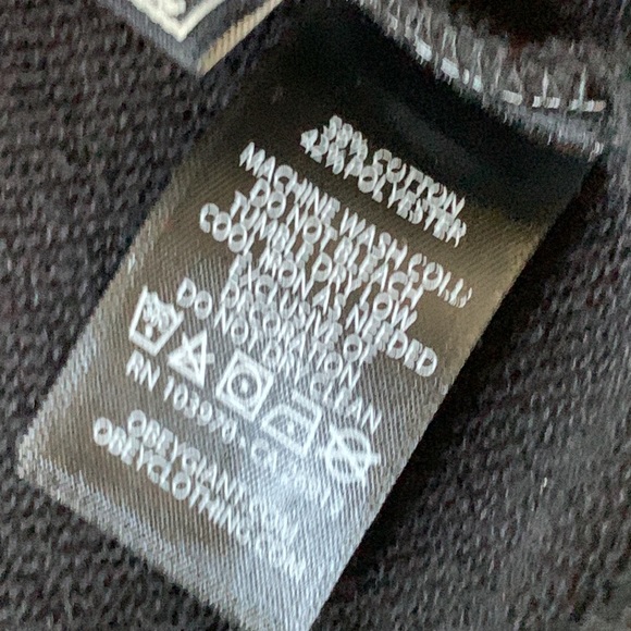 OBEY Spell Out Pullover Black SWEATSHIRT - Picture 6 of 6